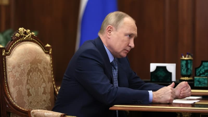 Guerre en Ukraine: Biden pense que Poutine a mis certains conseillers 