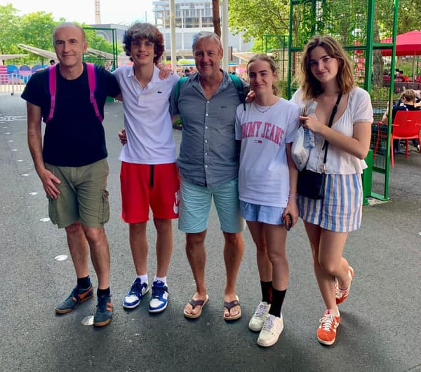 Jean-Pierre, Mikaël et leurs enfants Briac, Louise et Jeanne sont venus soutenir Felix Lebrun aux Jeux olympiques de Paris, le 1er août 2024