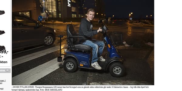 L'étudiant arrêté dans son fauteuil motorisé pour avoir roulé ivre sur la voie publique. L'étudiant arrêté dans son fauteuil motorisé pour avoir roulé ivre sur la voie publique.