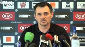 Sagnol : "C'est le métier d'entraîneur que de se remettre en question"