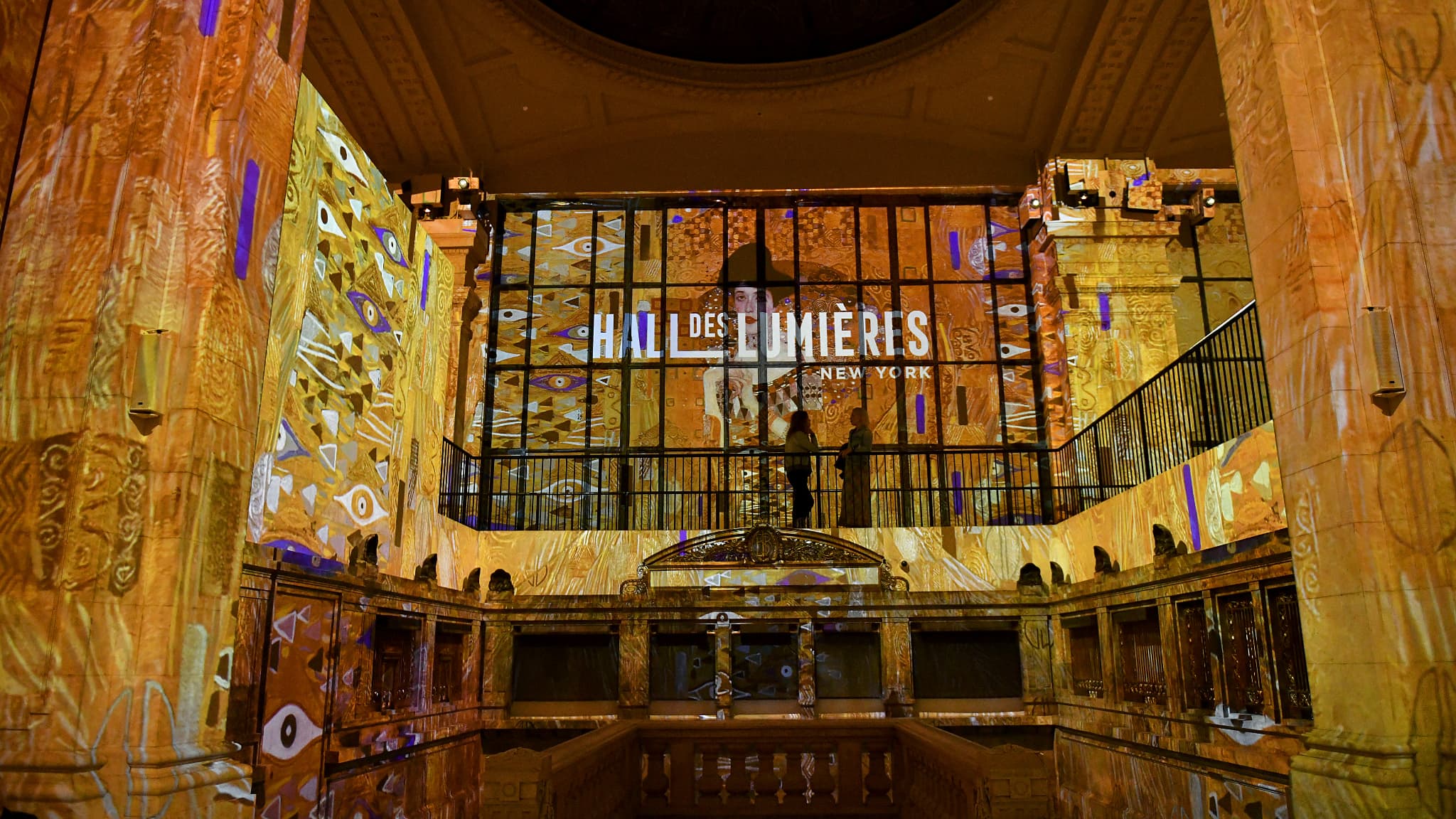 Le Hall des Lumières à New York le 14 septembre 2022, ouvert par la société française Culturespaces. Le Hall des Lumières à New York le 14 septembre 2022, ouvert par la société française Culturespaces.