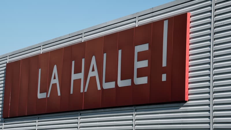 Les magasins La Halle, ex-marque phare du géant français de l'habillement et de la chaussure Vivarte, est à la peine. 