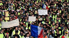 Samedi 17 novembre, ils étaient 282.710 gilets jaunes à manifester dans toute la France, selon le ministère de l'Intérieur.