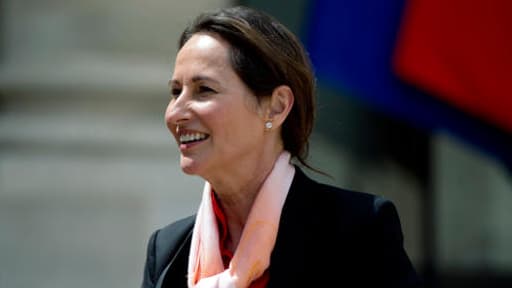 Ségolène Royal estime que les propos de l'article de Paris Match sont "sortis de leur contexte".