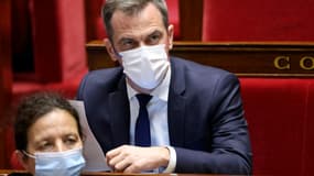 Olivier Véran à l'Assemblée nationale à Paris le 15 juin 2021