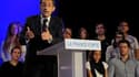 Nicolas Sarkozy a maintenu jeudi le cap à droite toute pour tenter de rallier à sa cause les électeurs du Front national, une stratégie susceptible de lui aliéner les centristes et qualifiée de "fuite en avant" par François Hollande. /Photo prise le 26 av