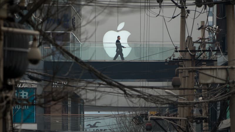 Les excuses du groupe Apple auprès des autorités chinoises ont fait baisser Wall Street. Le titre du géant de l'informatique a reculé lundi de 3,11 % à 428,91 dollars.