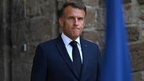 Le président de la République Emmanuel Macron le 17 août 2025 au fort de Brégançon dans le Var 