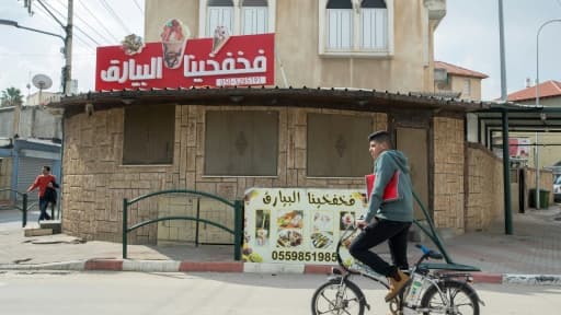 Grève générale des commerçants de la ville arabo-israélienne de Qalansuwa pour protester contre la destruction la veille de maisons de Bédouins dans le désert du Néguev, le 19 janvier 2017