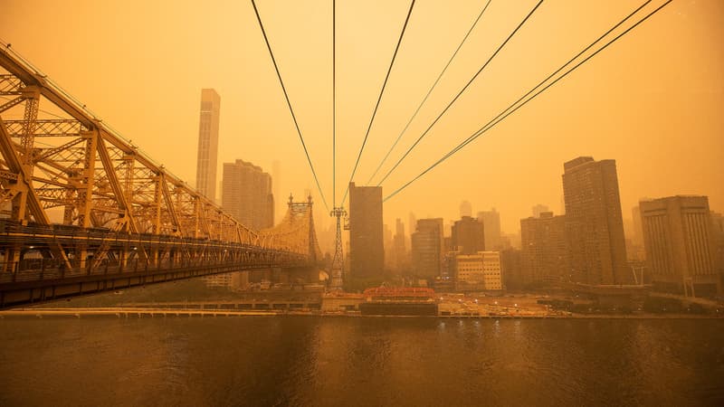 Incendies au Canada: les images impressionnantes de New York sous un brouillard orange