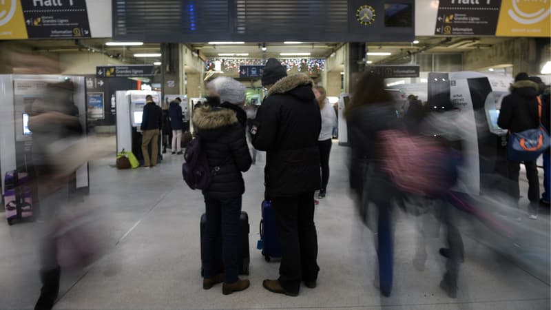 Les voyageurs ont été nombreux à déplorer le manque d'information de la SNCF après la panne gare Montparnasse.