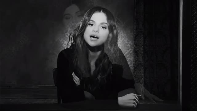 Selena Gomez dans le clip de "Lose You To Love Me"