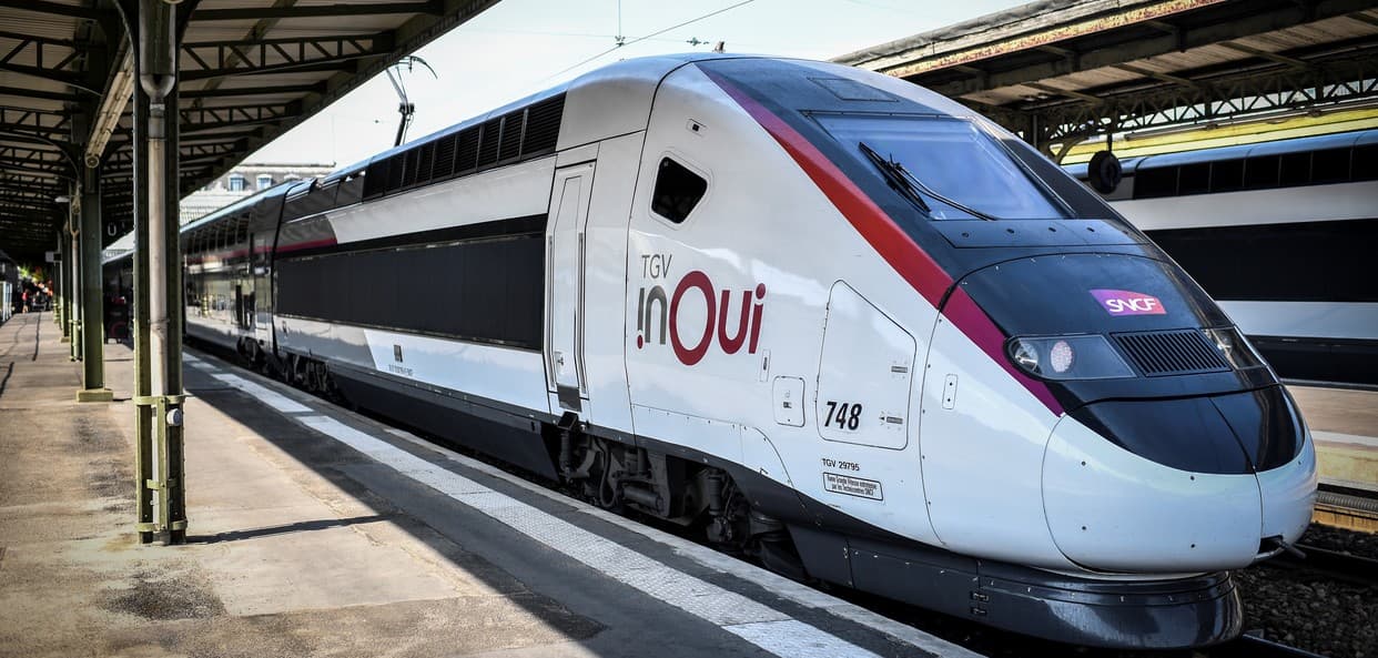 Voici à quoi va ressembler le nouveau nez des TGV, et pourquoi la SNCF le  change - Edition du soir Ouest-France - 23/09/2021