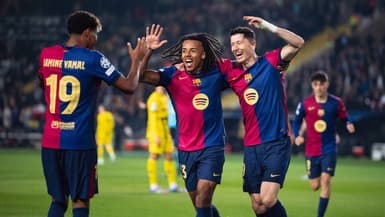 Jules Koundé et Robert Lewandowski lors du match Barça-Dortmund (4-0, Ligue des champions), le 9 avril 2025