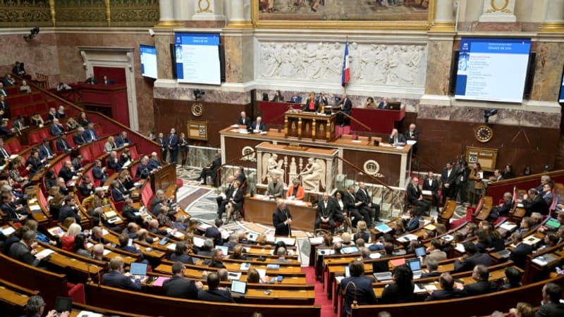 Budget de la sécu: motion de rejet, 49.3... Début de semaine crucial pour le gouvernement Barnier à l'Assemblée