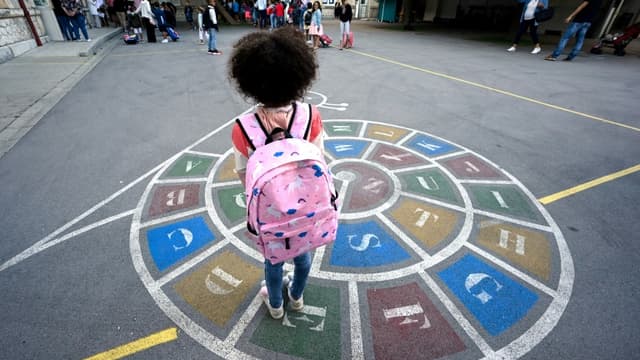 Jour de rentrée dans une école à Montpellier le 1er septembre 2020. "L'Education nationale est souvent pétrifiée face aux jeunes trans", estime Arnaud Alessandrin