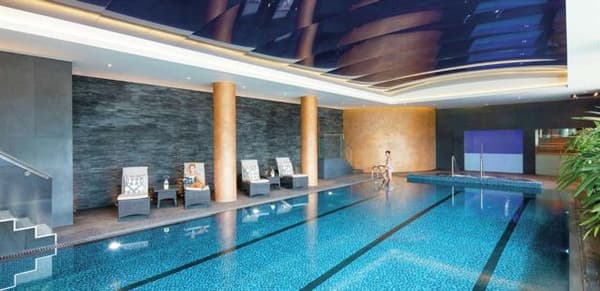 En une décennie, 374 autorisations pour des piscines en sous-sol ont été délivrées à Londres. En une décennie, 374 autorisations pour des piscines en sous-sol ont été délivrées à Londres.