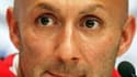 Barthez de retour en bleu version... beach soccer ?