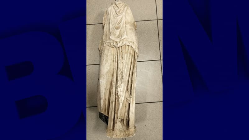 Grèce: une statue antique retrouvée dans un sac en plastique 