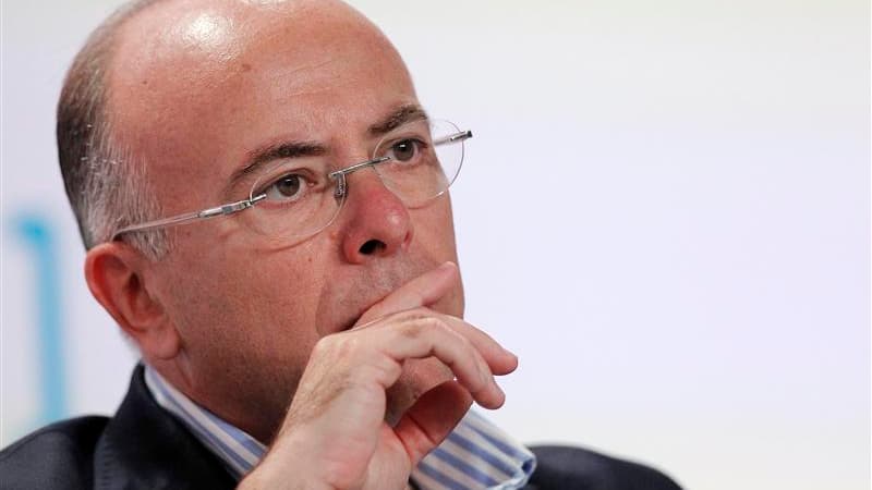 Révélé au grand public par la campagne présidentielle, Bernard Cazeneuve accède au poste de ministre délégué au Budget après avoir été remarqué aux Affaires européennes autant pour son savoir-faire que pour sa loyauté envers François Hollande. L'ancien dé