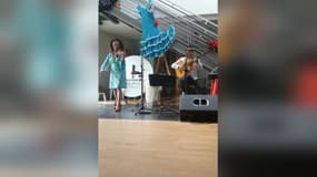 Les musiciens sont venus faire un spectacle dans un EHPAD.
