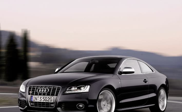 L'Audi S5 embarque une motorisation V6 3.0 de 333 chevaux. L'Audi S5 embarque une motorisation V6 3.0 de 333 chevaux.