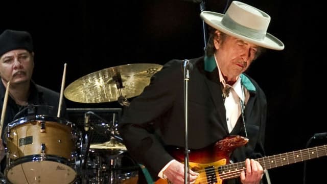 Bob Dylan lors d'un concert à Shanghai en 2011.