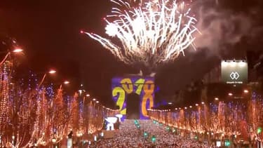 Les Champs Elysées au moment du passage à l'an 2018.