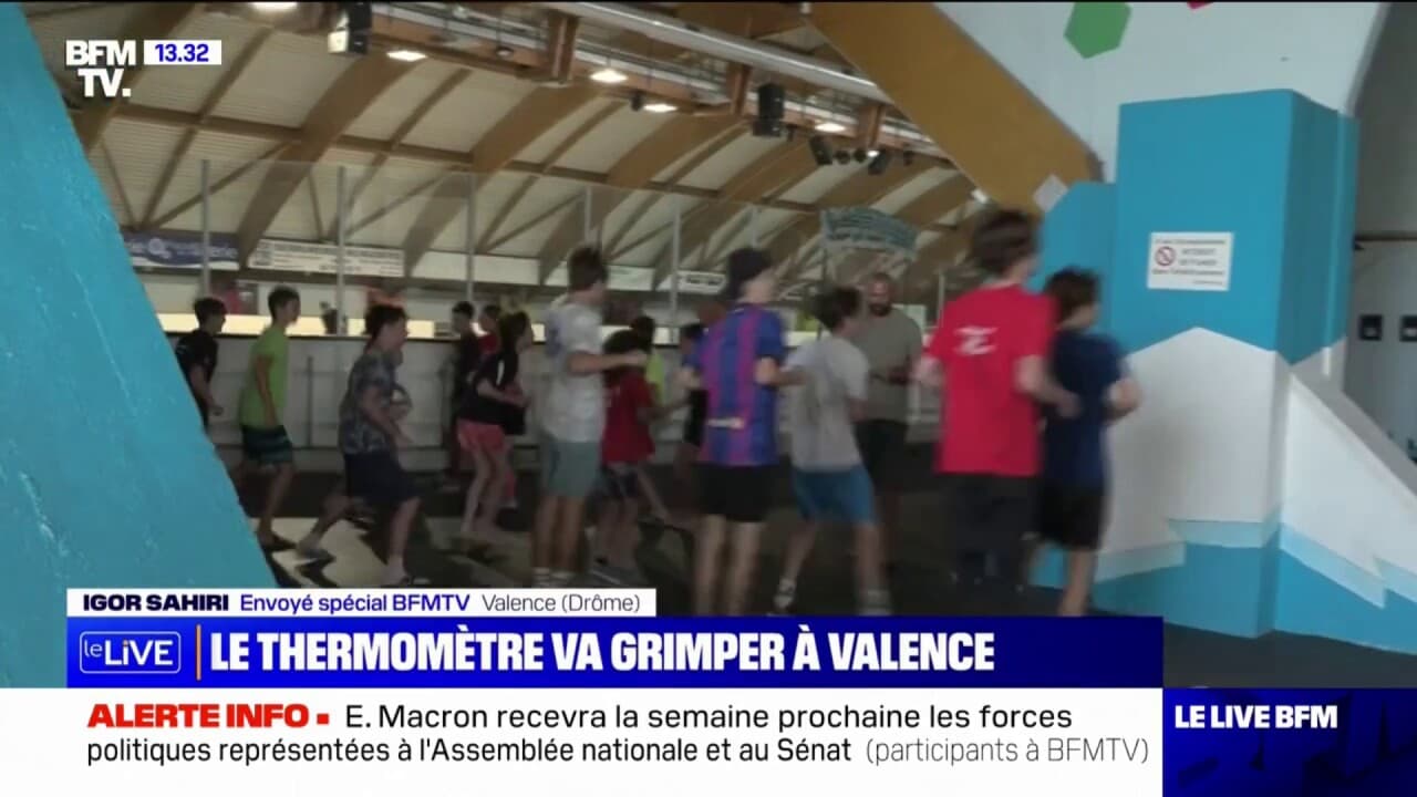 De ijsbaan in Valencia is beschikbaar gekomen om de bevolking op te frissen