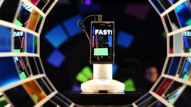 Un Nokia Lumia tournant sous système d'exploitation windows phone.