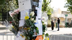 Hommage mardi à Sofiane et Kevin, à Echirolles. Une information judiciaire pour assassinats a été ouverte mercredi à Grenoble après le lynchage des deux jeunes d'Echirolles poignardés à mort lors d'une bagarre vendredi soir. Huit des 12 gardés à vue devai