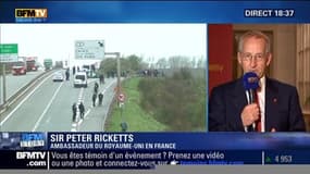 "Si les migrants pensent qu'ils peuvent passer en Angleterre, des milliers d'entre eux vont encore arriver à Calais", Sir Peter Ricketts