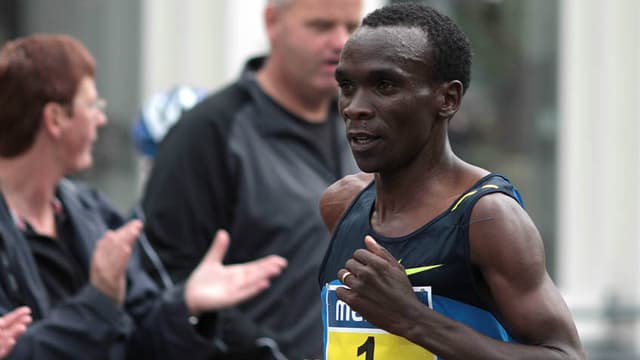 L'athlète kenyan Eliud Kipchoge en 2008