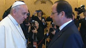 Le pape François accueille François Hollande au Vatican le 24 janvier 2014.