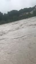 Crue de l'Ardèche après des précipitations - Témoins BFMTV