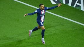 Kylian Mbappé face à Lens, le 15 avril 2023.