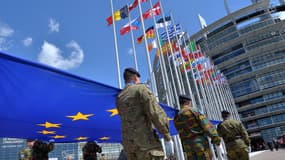 "Une défense européenne est en train de prendre forme", souligne le vice-président Jyrki Katainen.
