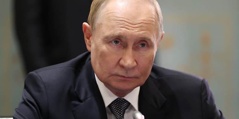 Le président russe Vladimir Poutine au sommet de l'Organisation de coopération de Shanghai.