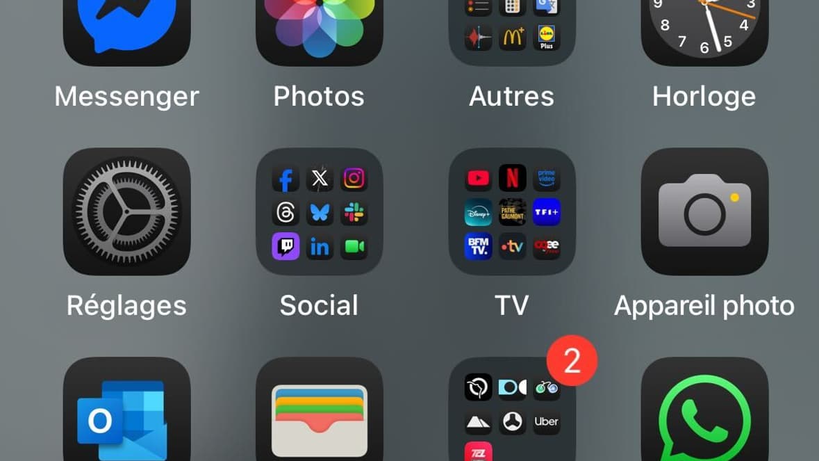 L'application Messenger sur iOS en mode sombre