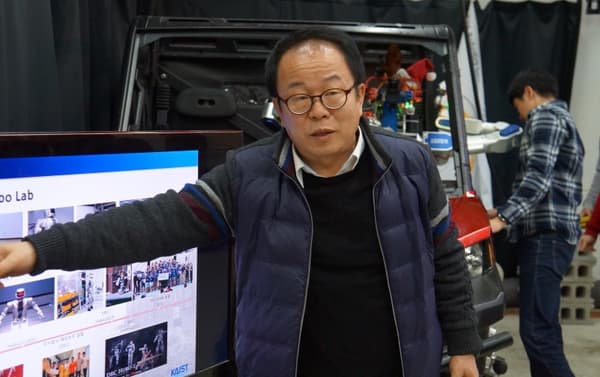 Le professeur Jun-Ho Oh, à la tête du laboratoire de robotique de l’Institut Kaist.