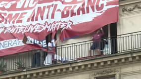 Manifestation contre le racisme: une banderole de Génération identitaire arrachée par des riverains