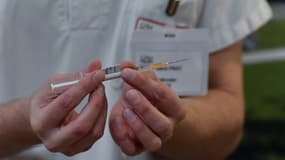 Selon plusieurs fédérations d'Ehpad interrogées par l'AFP, environ 20% des soignants souhaitent se faire vacciner