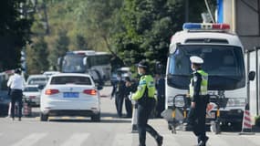 Des policiers chinois en intervention à Shenzhen, au sud du pays