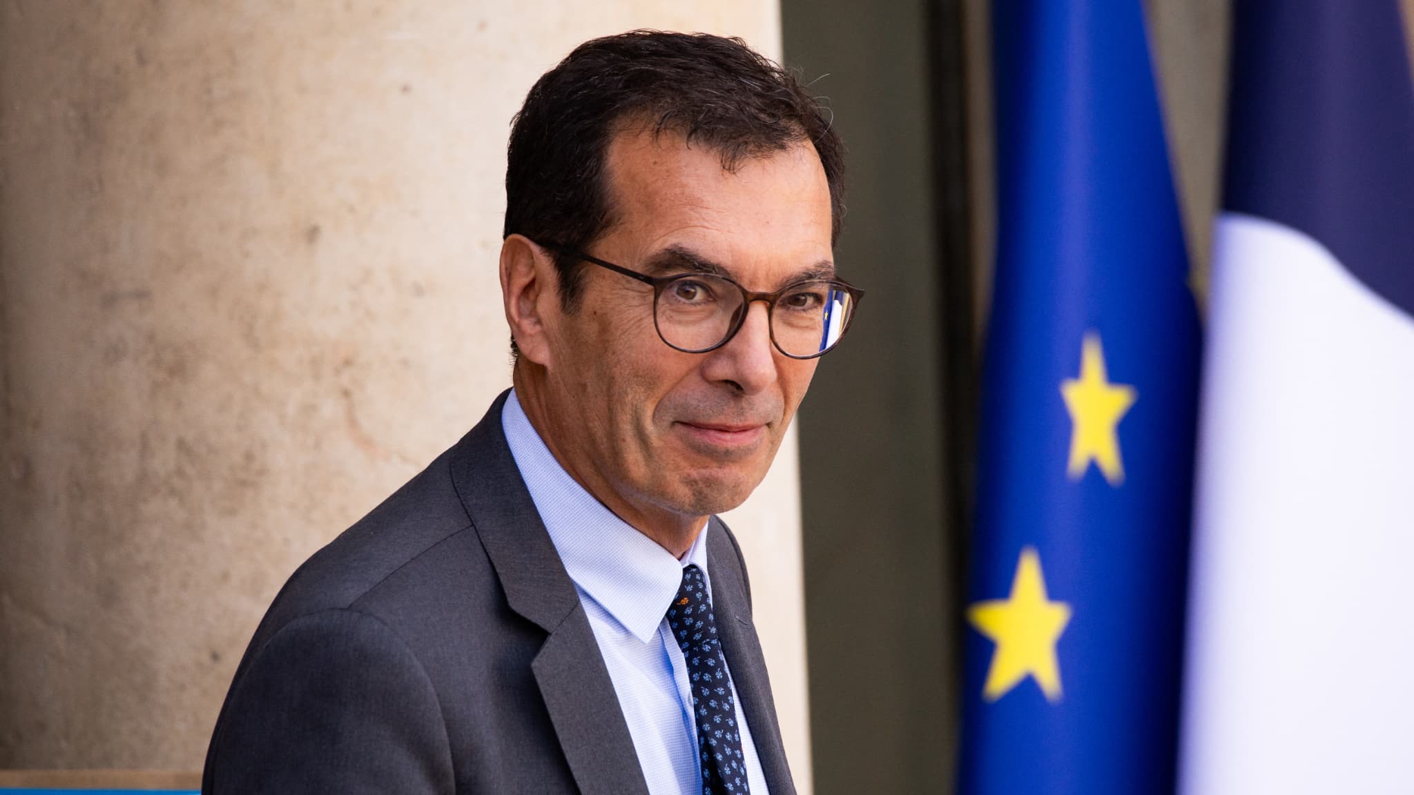"On n'est pas autiste": le nouveau ministre du Travail et des Solidarités "présente ses excuses" après des propos "blessants"