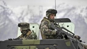 Jean-Yves Le Drian détaille les restructurations des armées