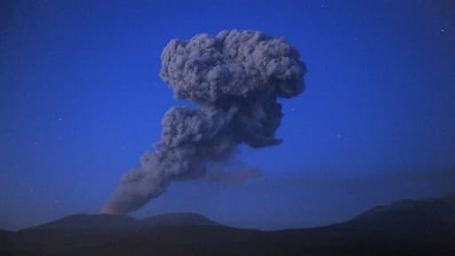 Le mont Shinmoedake en 2011.