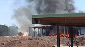 Incendie dans un centre de tri de déchets à Strasbourg le 18 juillet 2022