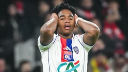 Le Brésilien Endrick frustré pendant un match de l'OL, le 11 janvier 2026