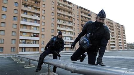 Opération policière à Le Clos-La Rose, dans le nord de Marseille, mercredi dernier. De 150 à 200 policiers sont intervenus vendredi pendant trois heures dans un autre quartier du nord de Marseille, la cité Font-Vert, dans le cadre du plan mis en place par