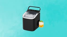 Cette machine à glaçons portable est l’un des accessoires indispensables cet été !